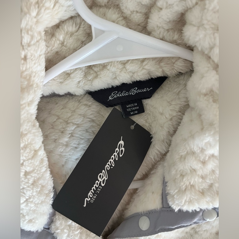 ❗️SOLD❗️NWT Eddie Bauer fleece pullover - Picture 2 of 2